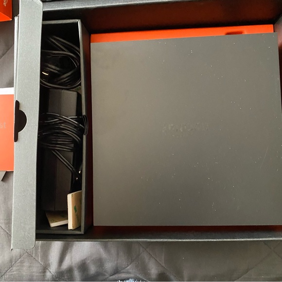 Amazon FireTV Recast 500GB Over-the-Air DVR 75 HD Hours *Alexa Compatible* - Picture 4 of 7